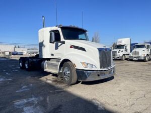 2025 Heavy Duty Truck PETERBILT 579 2134952-12