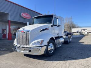 2019 Heavy Duty Truck PETERBILT 579 8679475-0