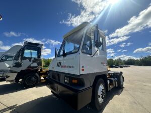 2024 Yard Tractor OTTAWA T2 4×2 2135808-0