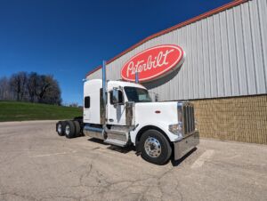 2025 Heavy Duty Truck PETERBILT 589 2136303-4