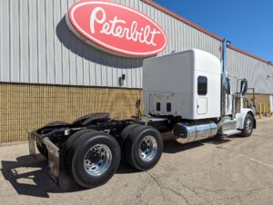 2025 Heavy Duty Truck PETERBILT 589 2136303-8