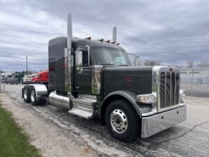 2025 Heavy Duty Truck PETERBILT 589 2136305-2