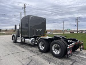 2025 Heavy Duty Truck PETERBILT 589 2136305-12