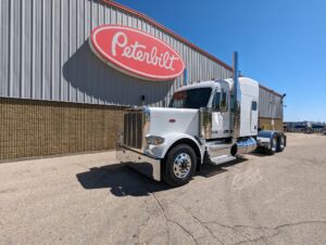 2025 PETERBILT 589