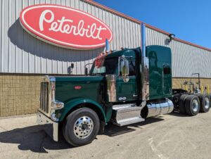 2025 PETERBILT 589