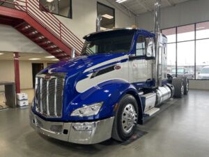 2025 PETERBILT 579