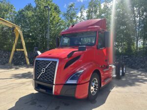 2025 Heavy Duty Truck VOLVO VNL64T300 2137196-0