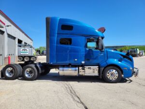 2020 Heavy Duty Truck VOLVO VNL64T760 8678758-8