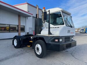 2016 Yard Tractor OTTAWA T2 8679047-4