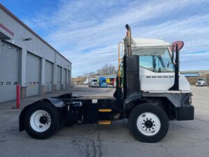 2016 Yard Tractor OTTAWA T2 8679047-6