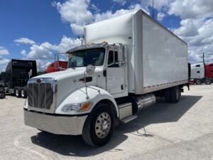 2019 PETERBILT 337