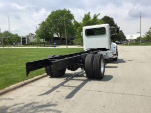 2019 Medium Duty Truck PETERBILT 337 8679239-10