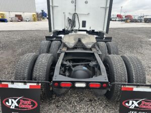 2022 Heavy Duty Truck PETERBILT 579 8679262-8