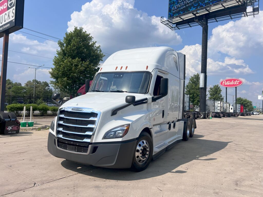 2021 FREIGHTLINER Cascadia