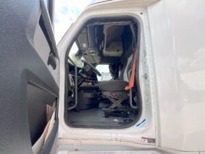 2021 Heavy Duty Truck FREIGHTLINER Cascadia 8679347-18