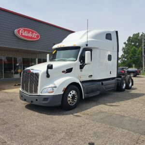 2021 Heavy Duty Truck PETERBILT 579 8679356-0