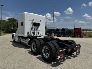 2021 Heavy Duty Truck PETERBILT 567 8679357-4