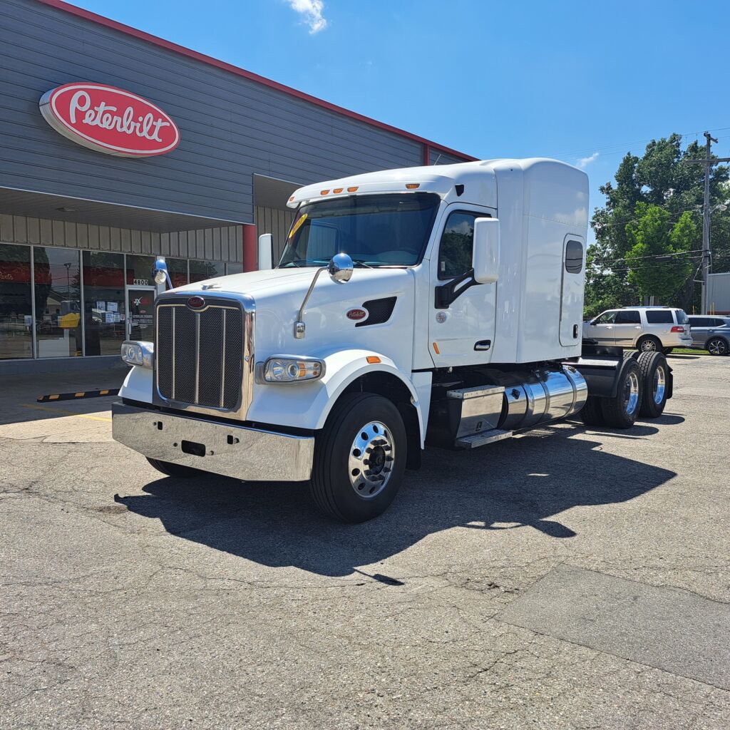 2021 PETERBILT 567