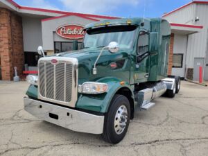 2021 PETERBILT 567