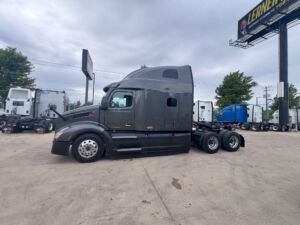 2023 Heavy Duty Truck PETERBILT 579 8679380-2